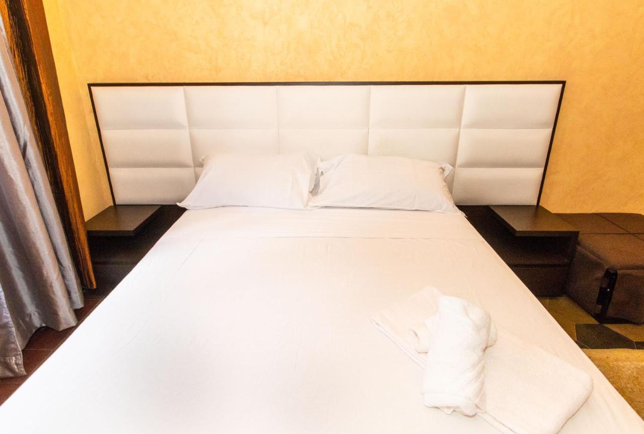 Apartment Borgo San Paolo Stylish Apt With Jacuzzi