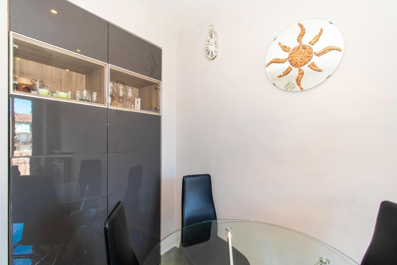 Borgo San Paolo Stylish Apt With Jacuzzi Apartment